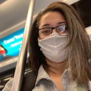 Meet your Posher, Melanie